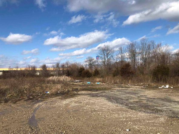 2615 E Tipton Street, Seymour, IN 47274